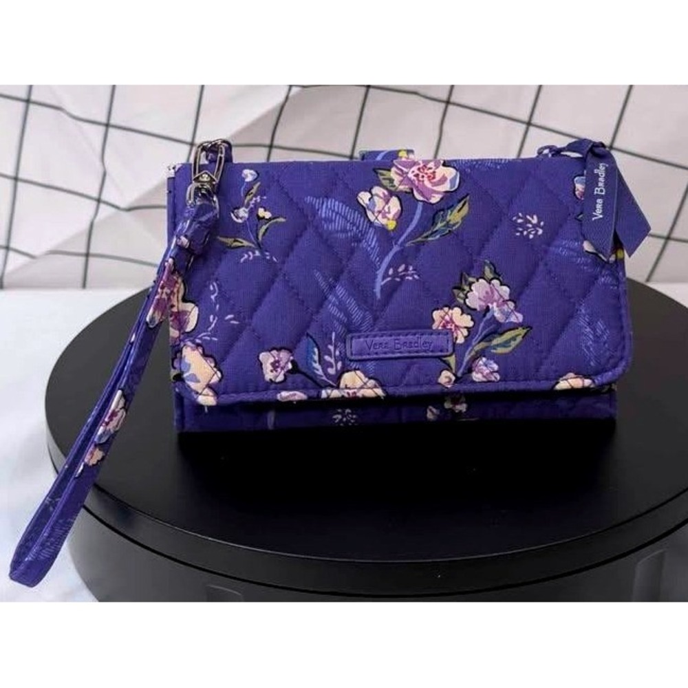 Vera Bradley/All-in-One Wristlet/Wild Roses Purple Print ~ Removable Strap/RFID